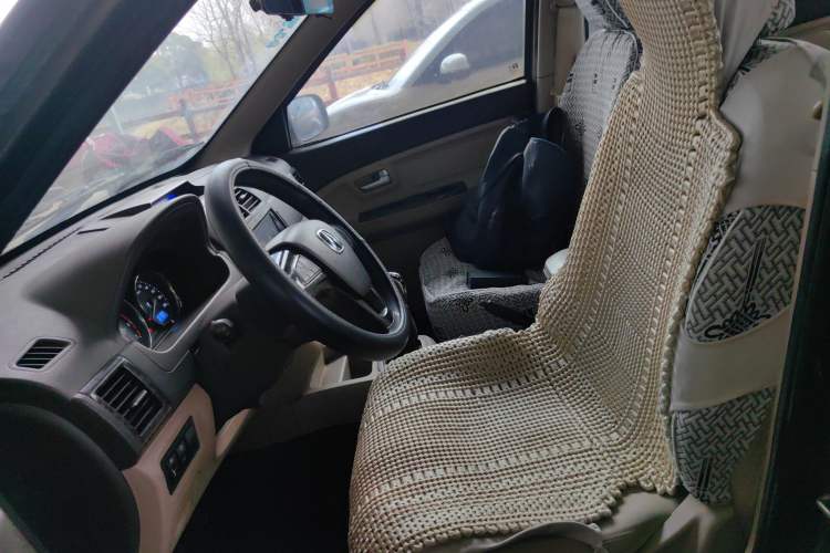 Used BAIC Weiwang M30 2015 1.5L Comfort Version BJ415B Left Front Seat