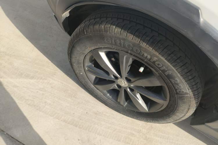 Used BYD Yuan New Energy 2019 EV360 Smart Connect Leading Model