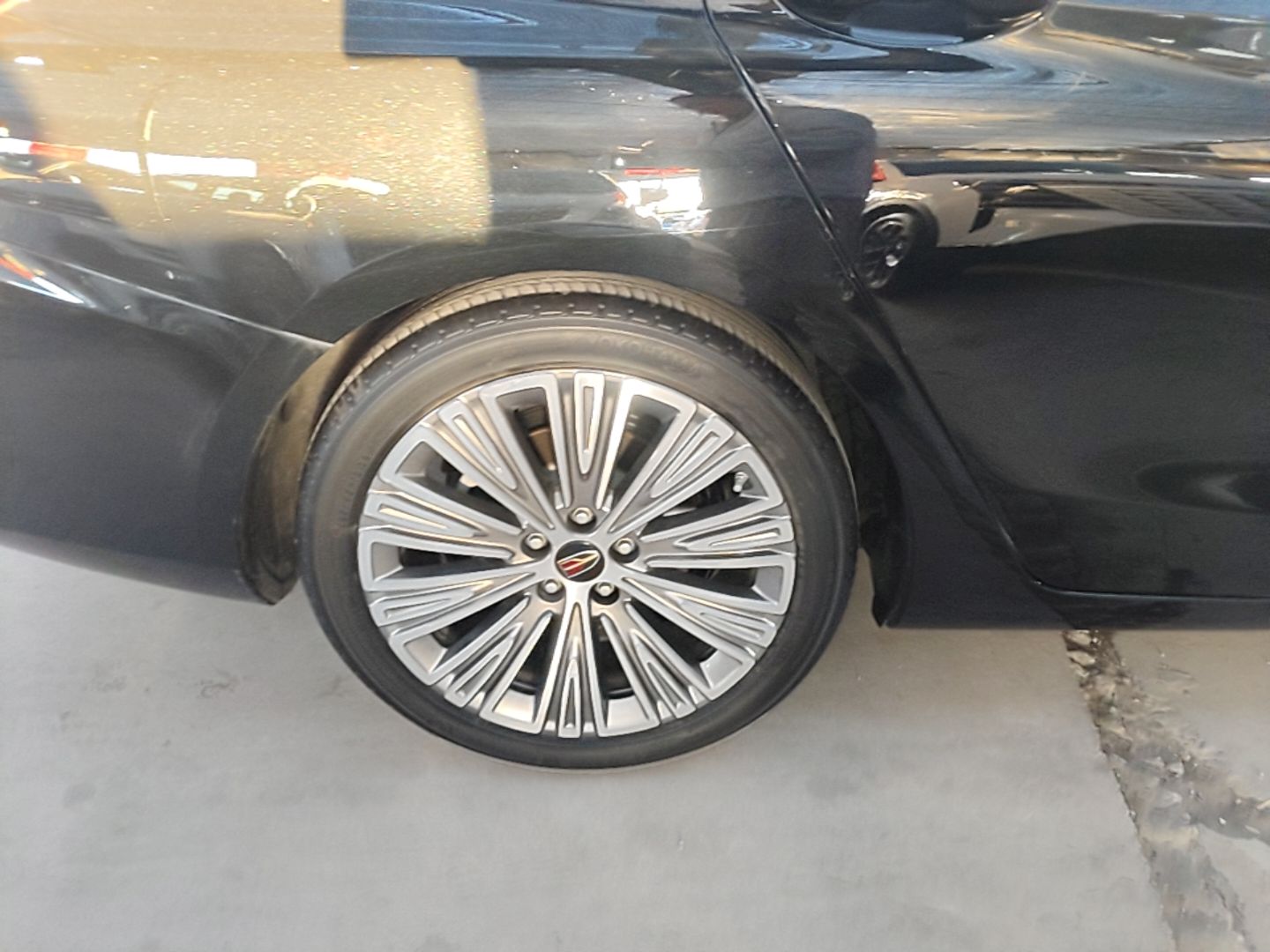Hongqi H5 2022 Classic Model Facelift 1.8T Automatic Smart Connect Flagship Edition - Chinese Trim Xiang — снимка 11