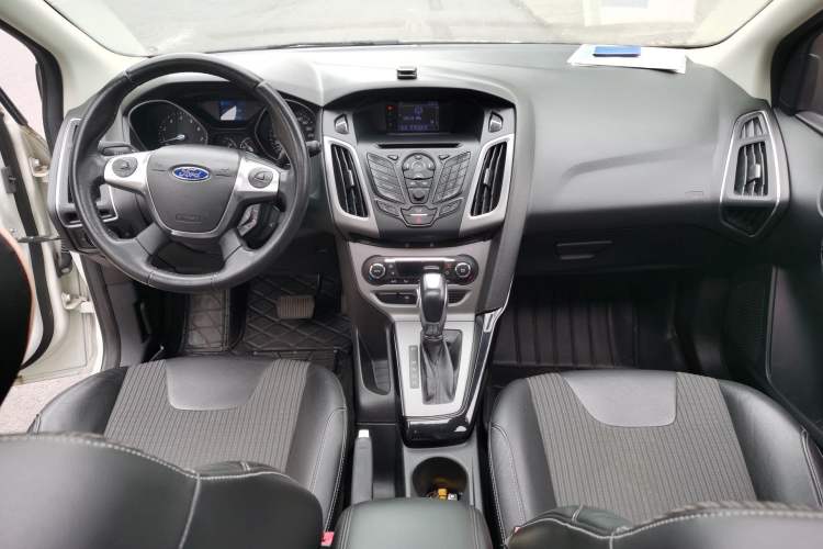 Used Ford Focus 2012 Hatchback 1.6L Automatic Fashion Edition
