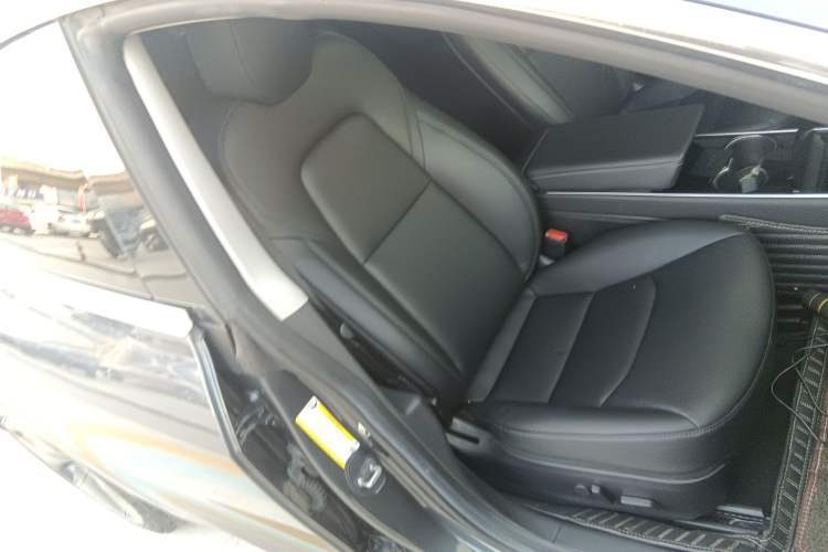 Used Tesla Model 3 2019 Standard Range Rear-Wheel Drive Upgraded Version (60 kWh)