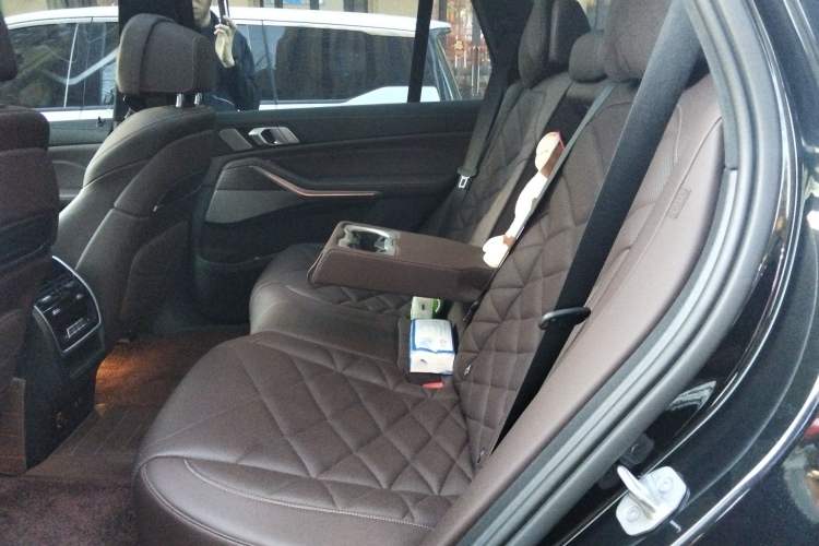 Used BMW X5 2022 xDrive 40Li M Sport Package
