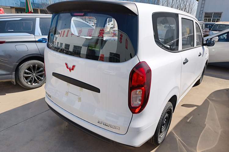 Used Wuling Hongguang New Energy 2024 All-Electric Model 300KM Practical Version
