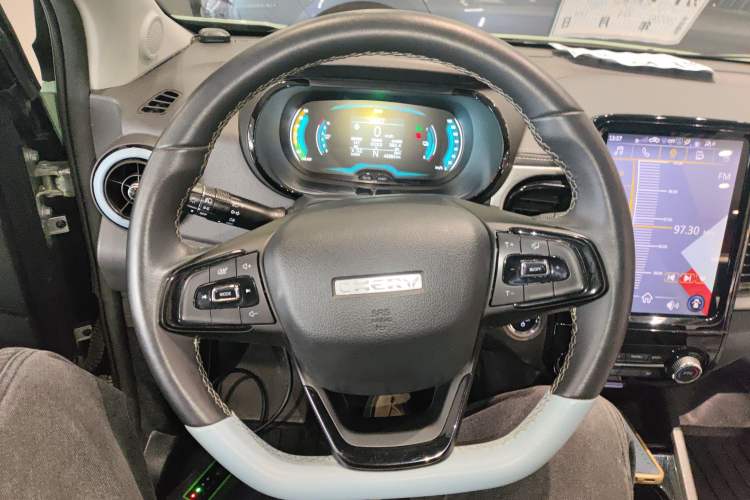 Used Chery Little Ant 2022 Revised Version Sweet Pink Edition Half-Sugar Version Lithium Iron Phosphate 30.7 kWh 30 kW 301 km