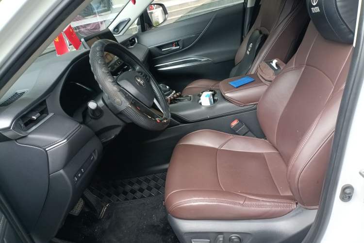 Used Toyota Venza 2023 2.0L CVT Two-Wheel Drive Prestige Version Left Front Seat