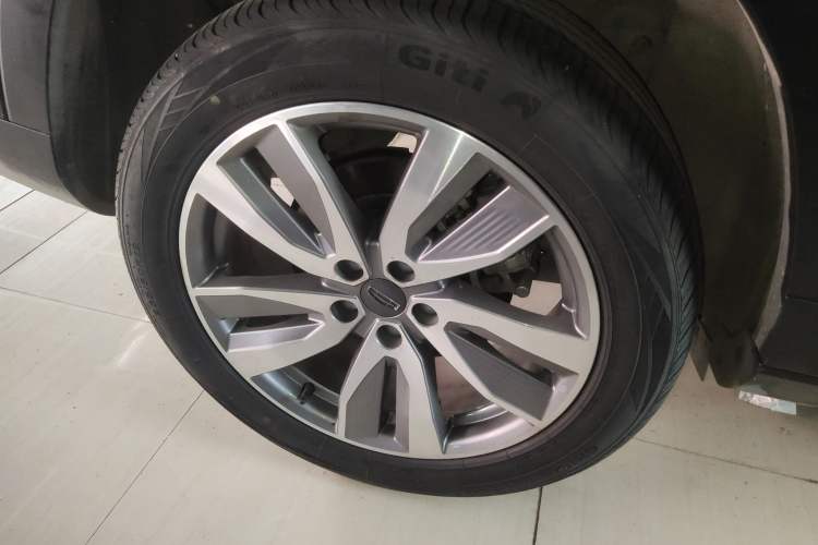 Used Geely Auto Haoyue 2022 1.8TD DCT Luxury 7-Seater Right Rear Wheel Hub