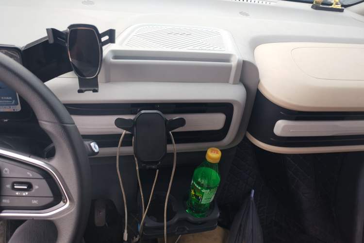 Used SAIC MAXUS Dana V1 2024 V1 Long Wheelbase High Roof (51 kWh)
