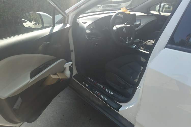 Used Buick Velite 6 2022 Plug-in Hybrid Connected Fashion Model Driver Seat