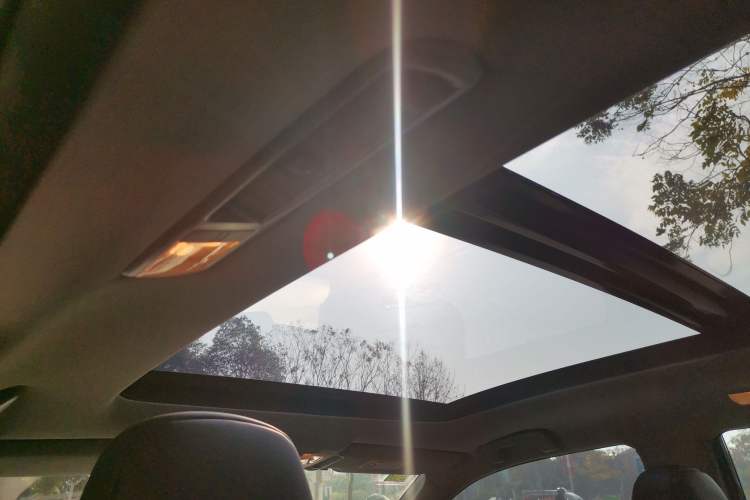 Used Toyota Highlander 2018 2.0T Four-Wheel Drive Luxury Edition 7 Seats China V Emission Standard
