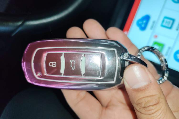 Used Geely Auto Vision X3 2020 1.5L CVT Luxury Model Interior 1