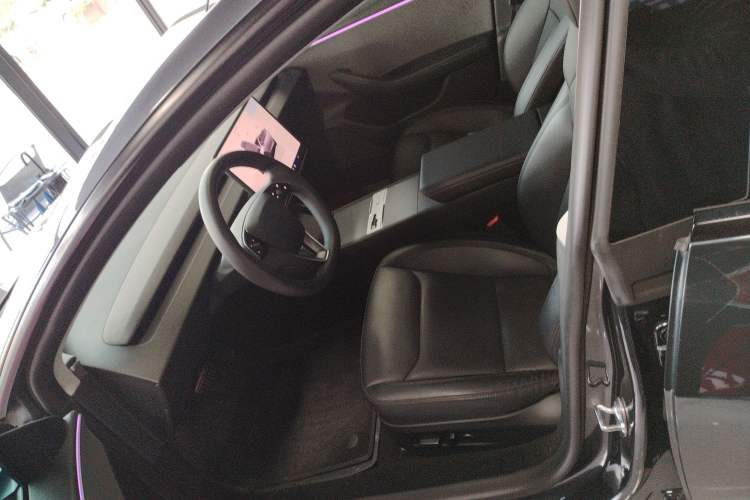 Used Tesla Model 3 2023 Rear-Wheel-Drive Version
