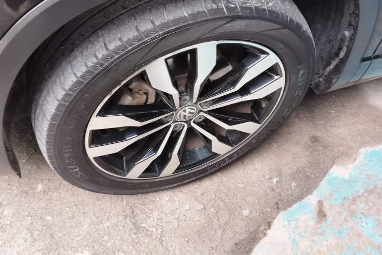 Used Volkswagen Tayron 2019 380TSI Four-Wheel Drive R-Line China VI-standard Exterior 1