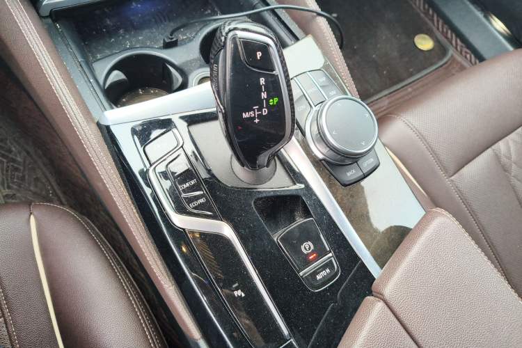 Used BMW 5 Series 2021 525Li M Sport Package Gear Lever