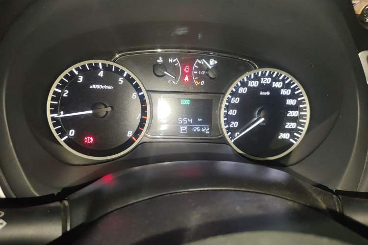 Used Nissan Sylphy 2016 1.6 XL CVT Luxury Edition Odometer Close Up