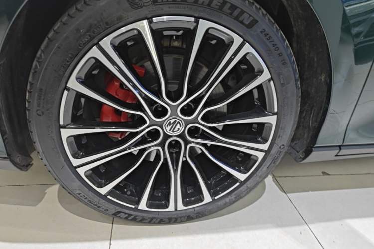 Used MG 7 2025 2.0T 405 AT Luxury Edition