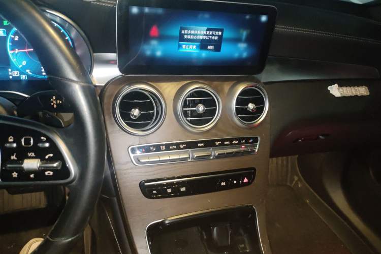 Used Mercedes-Benz GLC 2020 Facelift GLC 260 L 4MATIC Luxury Edition