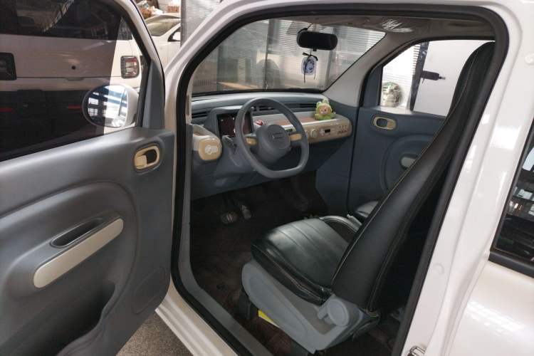 Used Bestune Pony 2025 222km Lightning Horse Driver Seat