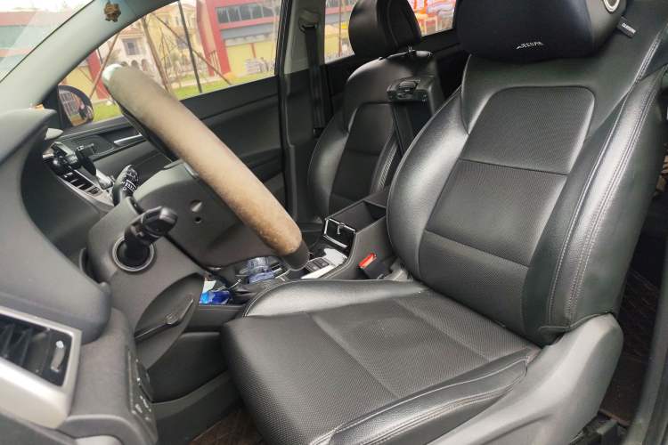 Used Hyundai Tucson 2015 1.6T Dual-Clutch Two-Wheel-Drive Leading Model