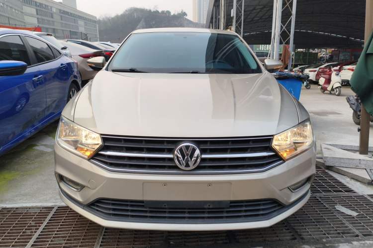 Used Volkswagen Bora 2017 1.6L Automatic Fashion Model
