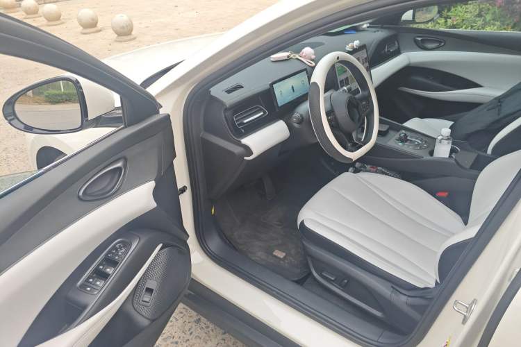 Used BYD Seal 06 New Energy 2024 DM-i 120KM Prestige Model Driver Seat