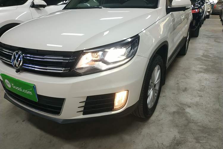 Used Volkswagen Tiguan 2017 300TSI Automatic Two-Wheel Drive Silk Road Comfort Edition Left Front Headlight