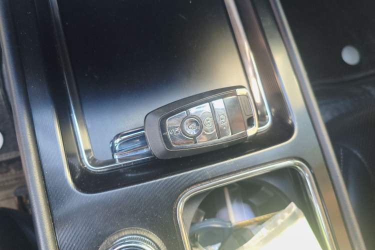 Used Lincoln Corsair 2022 2.0T Two-Wheel Drive Deluxe Edition