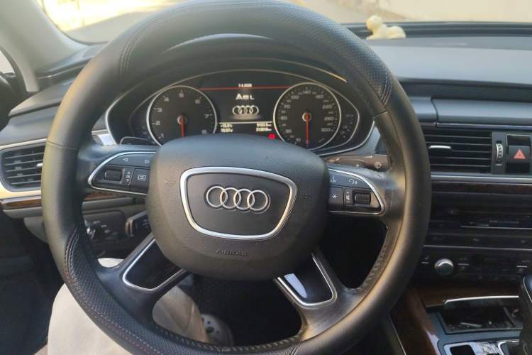 Used Audi A6L 2016 30 FSI Comfort Version Steering Wheel