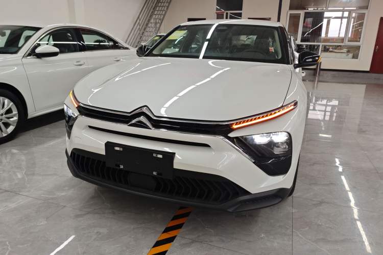 Used Citroen C5 X 2025 Model 1.6T Overseas Edition
