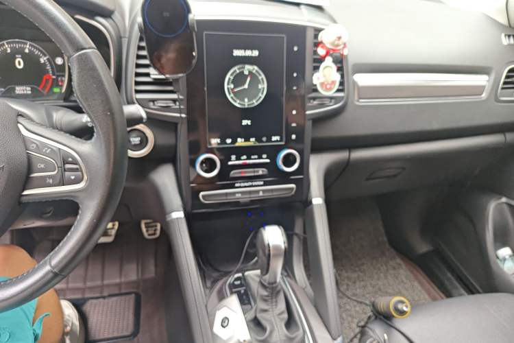 Used Renault Koleos 2018 2.5L Two-Wheel Drive Prestige Edition Audio And AC Panel