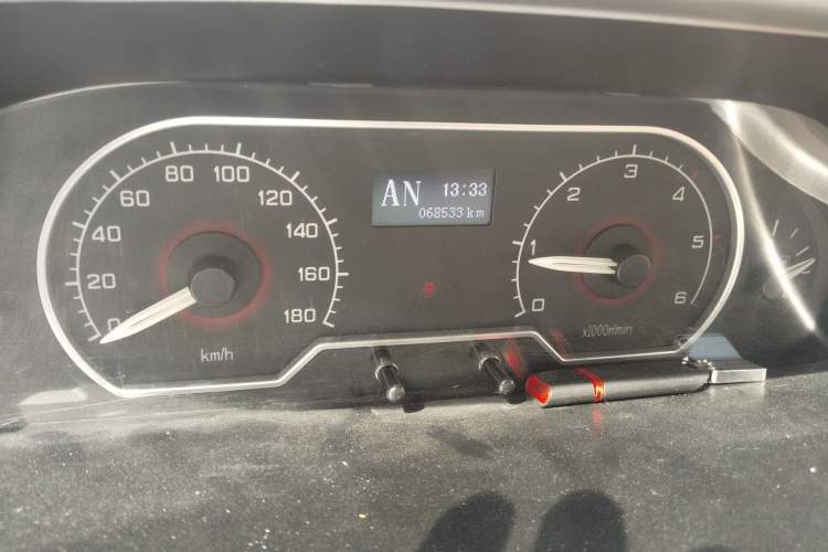 Used SAIC MAXUS Xintu V80 