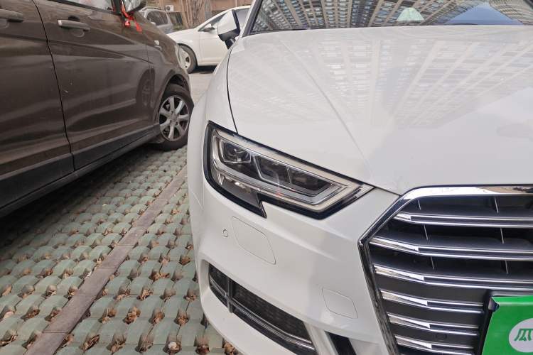 Used Audi A3 2020 Limousine 35 TFSI Fashion Edition China VI Emission Standard