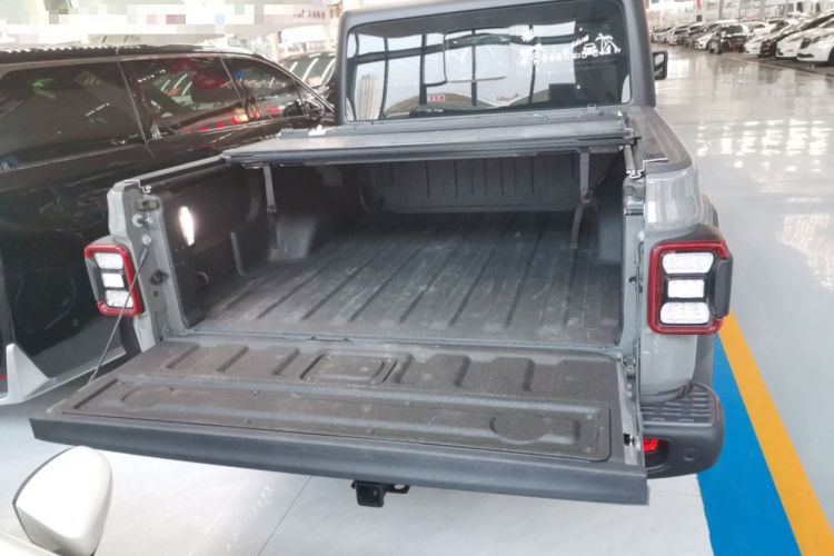 Used Jeep Gladiator 2022 3.6L Pioneer Edition
