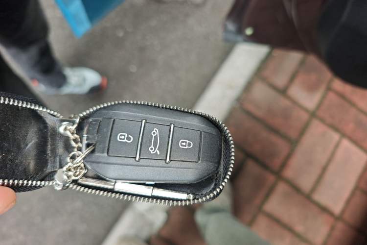 Used Peugeot 2008 2014 1.6L Automatic Navigation Edition