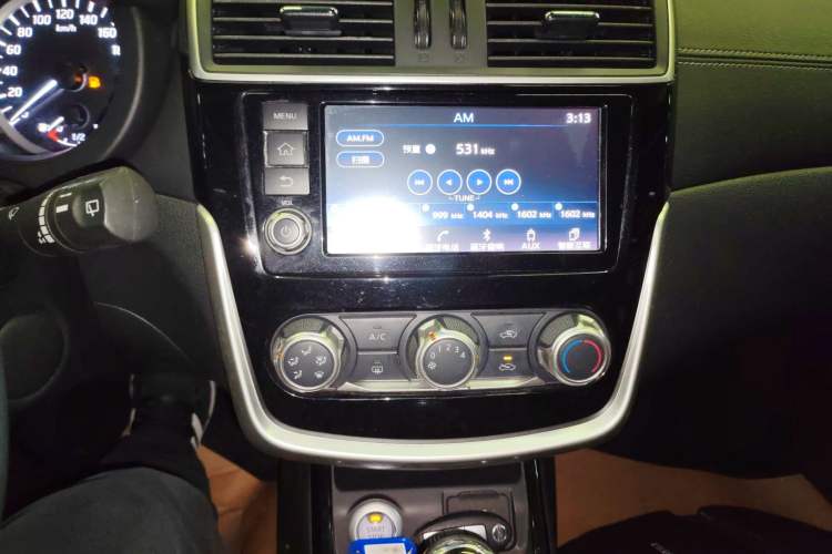 Used Nissan Tiida 2019 1.6L CVT Smart Drive Version China VI Standard
