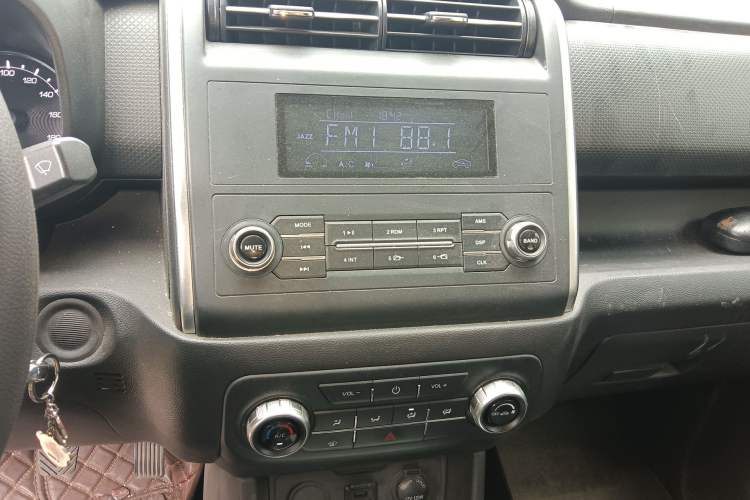 Used CHANGAN OSHAN X70A 2018 1.5L Manual Standard Edition
