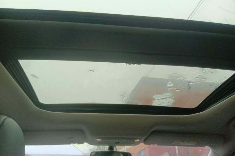 Used Nissan Murano 2019 2.5L XL Two-Wheel Drive Smart Connect Luxury Edition China VI Standard