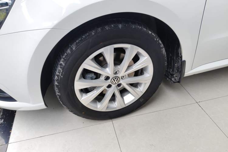 Used Volkswagen Lavida 2017 1.6L Automatic Comfort Edition
