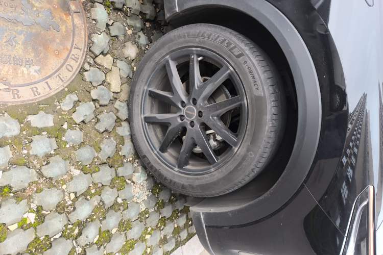 Used EXEED Stellar 2023 400T Four-Wheel Drive Deluxe Edition Right Front Wheel Hub