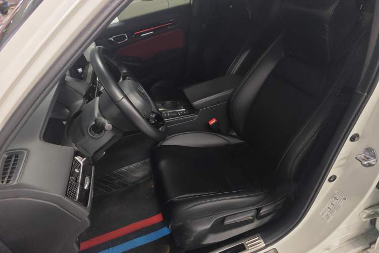 Used Honda Civic 2022 240TURBO CVT Dynamic Edition Left Front Seat