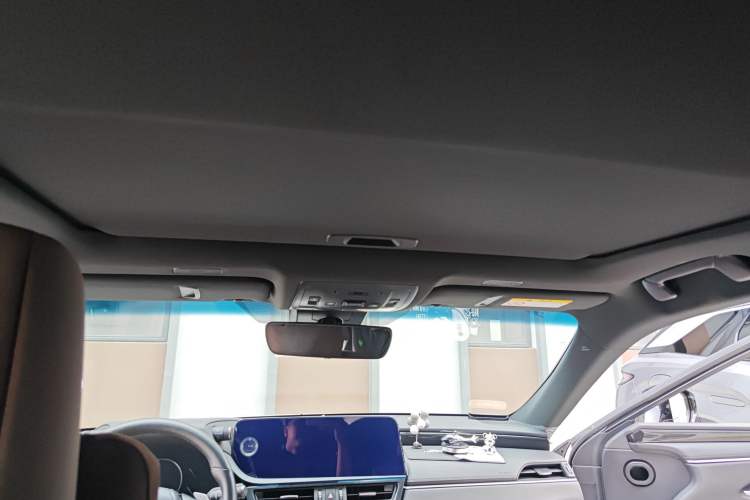 Used Lexus ES 2023 200 Excellence Edition