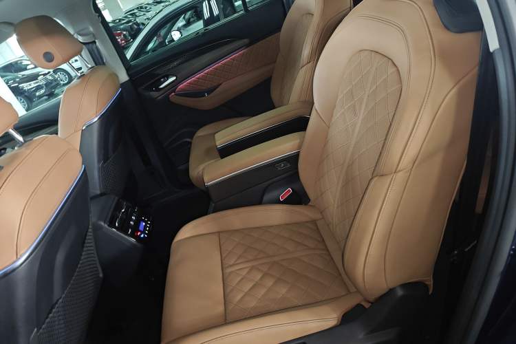 Used Audi Q6 2024 50 TFSI quattro Xingyun Edition Yulin Package 6 Seats
