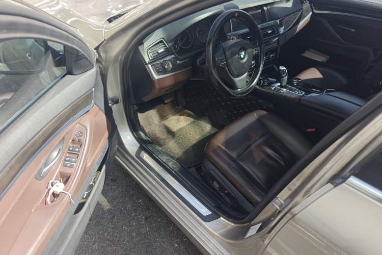 Used BMW 5 Series 2014 525Li Fashion Design Package