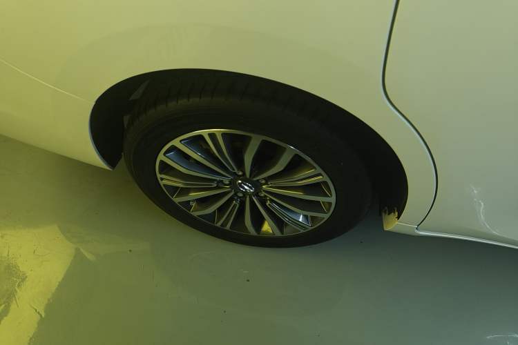 Used GAC Trumpchi M6 2019 270T DCT Luxury Edition (7-seater) China VI Exterior 5