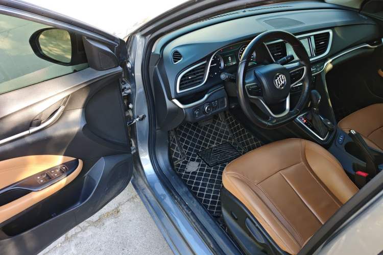 Used Buick Excelle GX 2018 18T Automatic Flagship Model Driver Seat