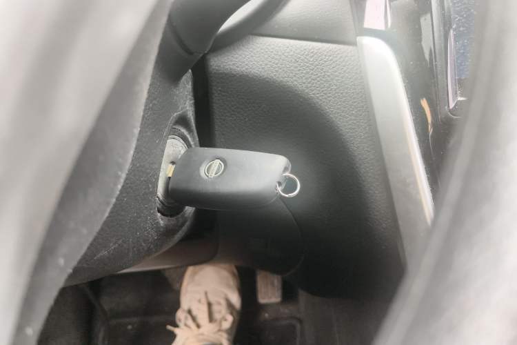 Used Nissan Tiida 2016 1.6L CVT Cool Dynamic Edition