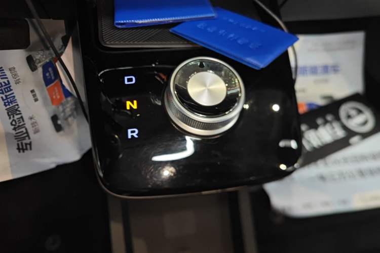 Used Geometry E Firefly 2024 301km Flowing Light Gear Lever