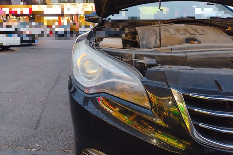 Used Bestune B50 2013 1.6L manual Comfort trim level Right Front Headlight