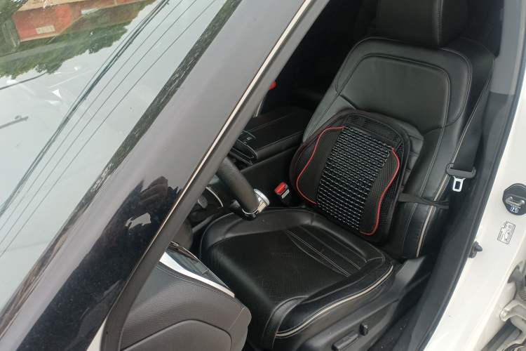 Used Honda UR-V 2017 240TURBO Two-Wheel Drive Classic Edition China VI Left Front Seat