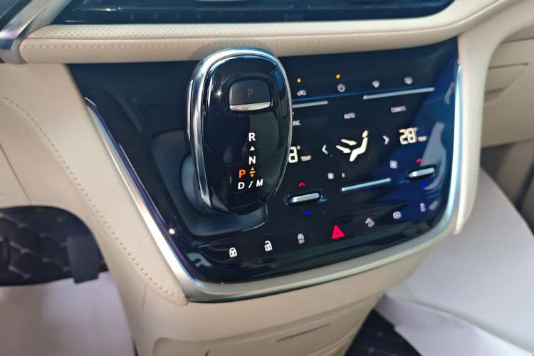 Used Buick GL8 2023 ES Lu Zun Flagship Model