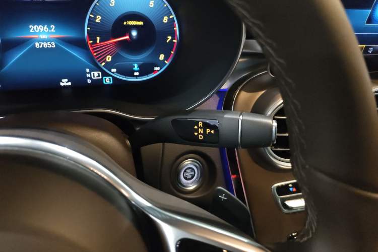 Used Mercedes-Benz GLC 2020 GLC 260 L 4MATIC Luxury Model Gear Lever